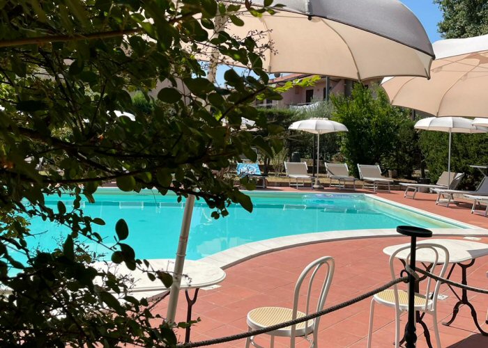 Solarium ed esterni - Hotel Duca della Corgna Castiglione del Lago 4
